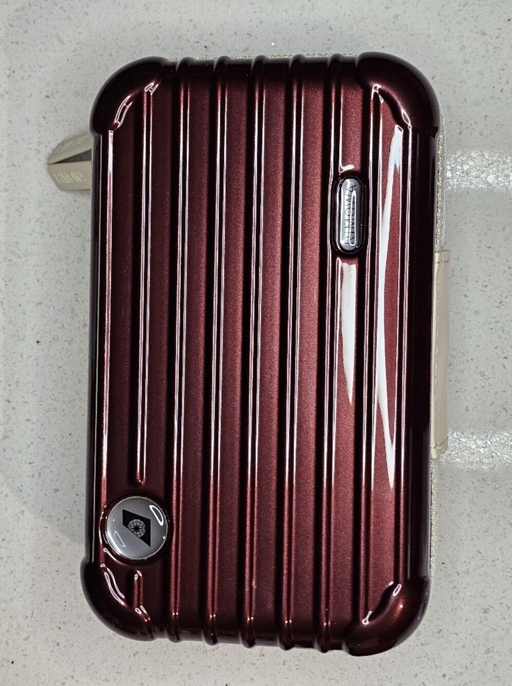 RIMOWA x EVA Air Carmona Red Limited Edition - Picture 8 of 9